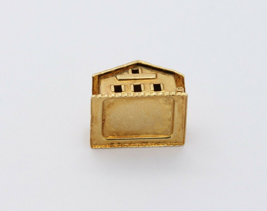 Vintage 14K Yellow Gold Opening House Pendant