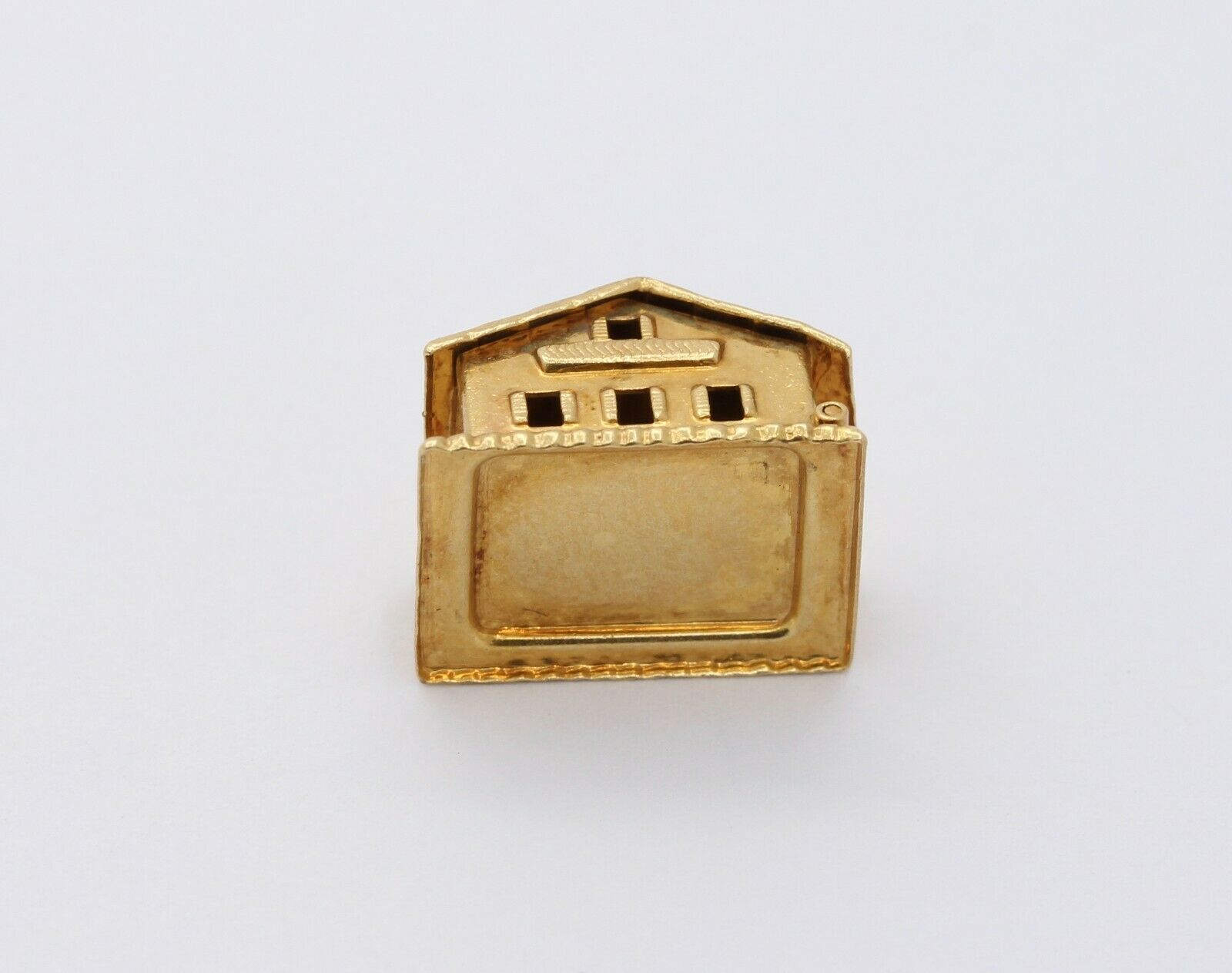 Vintage 14K Yellow Gold Opening House Pendant