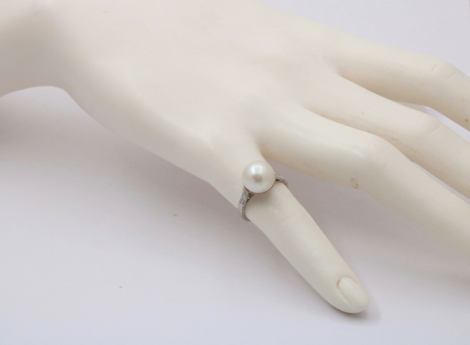 Art Deco Pearl Old Cut Diamonds Platinum Ring