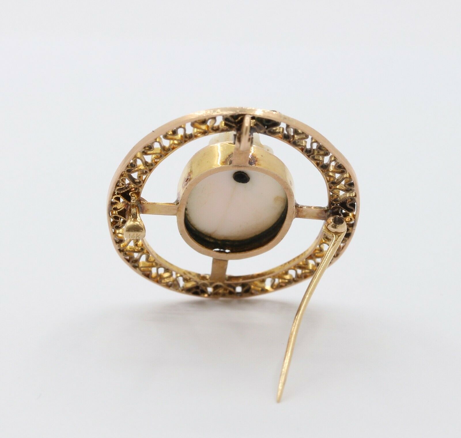 Vintage 14K Yellow Gold Cameo Pedant Brooch