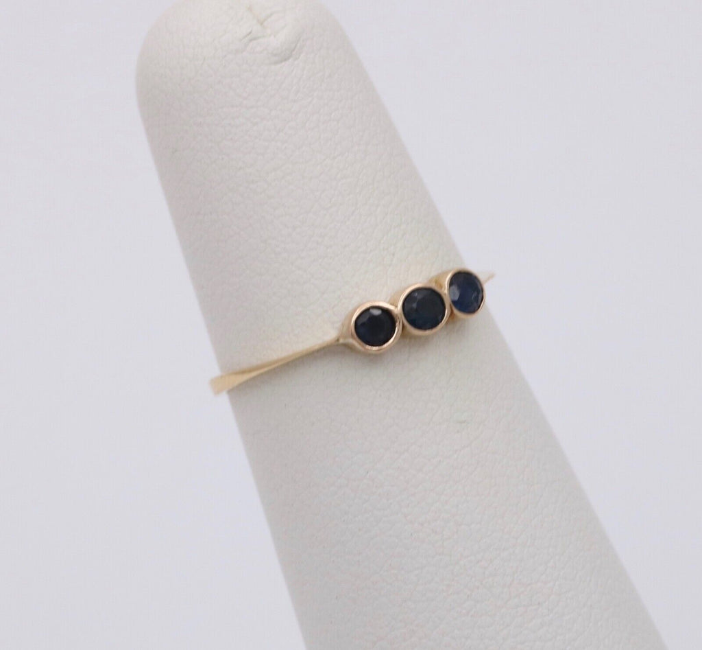 Vintage 14K Yellow Gold Sapphire Three Stone Ring Band