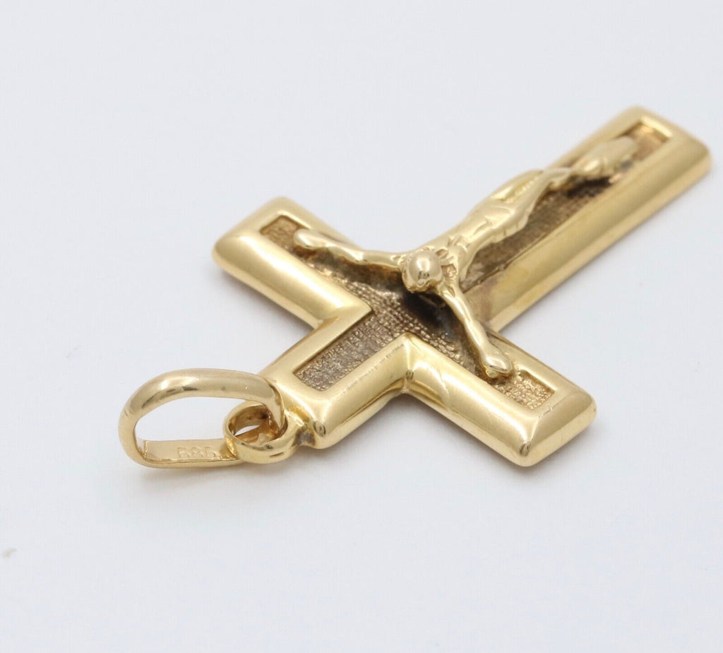 Vintage Cross Crucifix Jesus 14K Yellow Gold Pendant