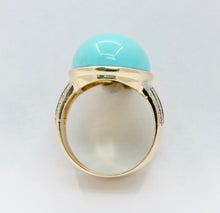 Load image into Gallery viewer, Vintage and Huge Turquoise Diamonds 18K Yellow Gold Cocktail Ring
