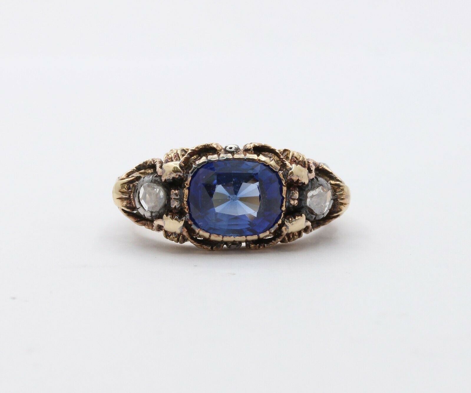 Victorian 18K Yellow Gold Sapphire Diamond Ring