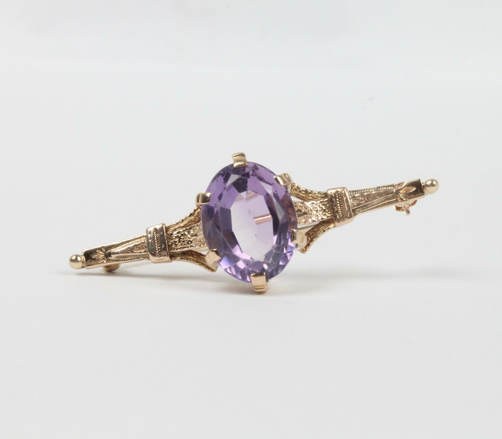 Vintage 14K Yellow Gold Amethyst Bar Brooch, Pin.