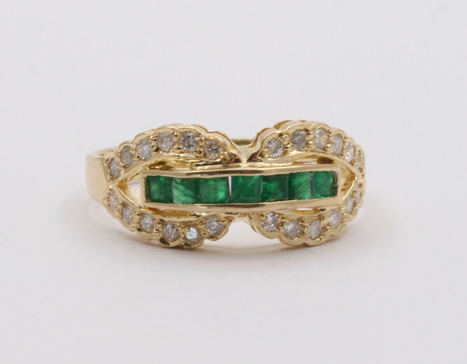 Vintage Infinity Diamond & Emerald Ring Band