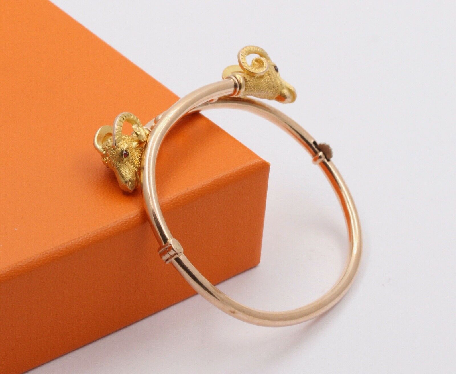 14K Yellow Gold Double Rams Head Bangle Bracelet