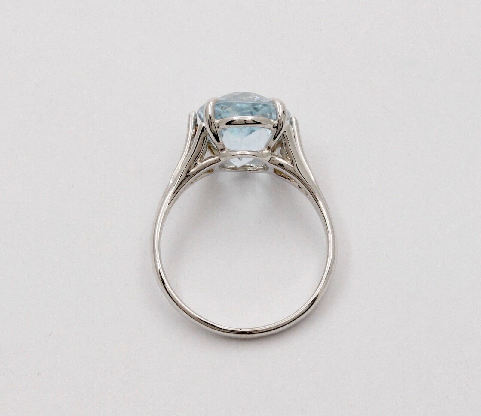 Vintage Oval Cut Aquamarine 14K White Gold Cocktail Ring