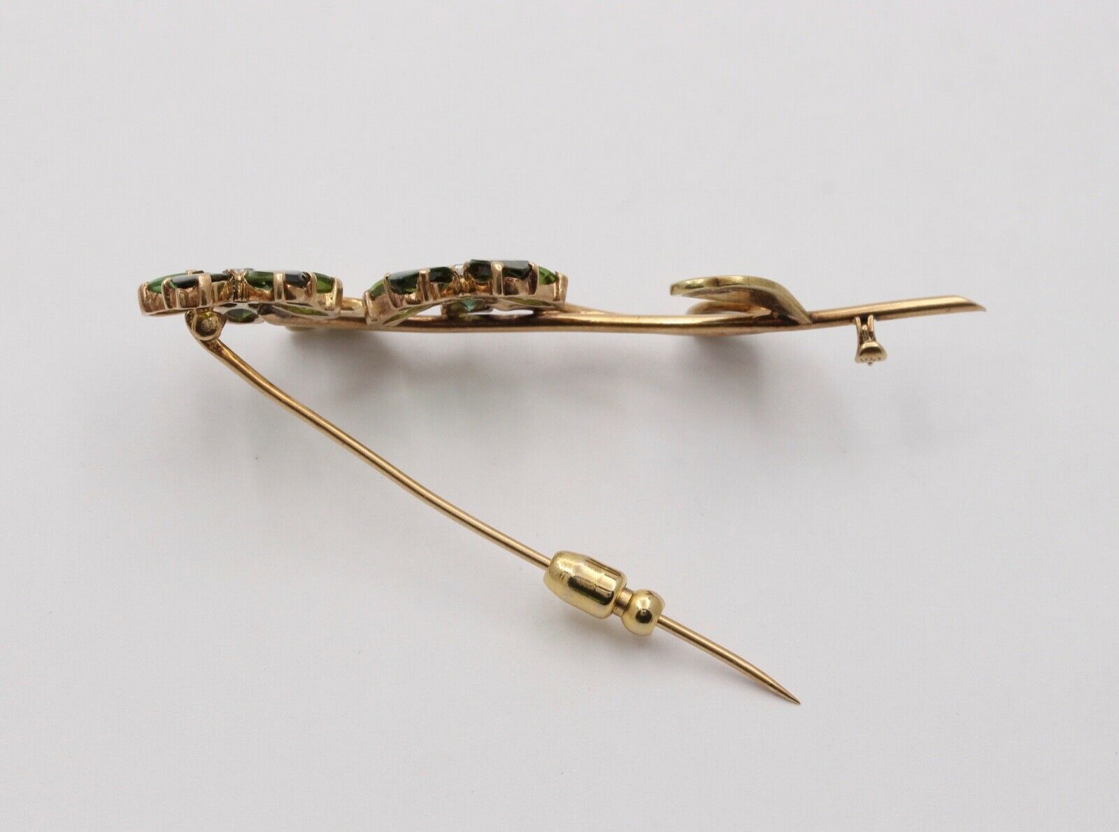 Vintage Green tourmaline Forget Me Not Flower 14K Yellow Gold Brooch Pin, Estate