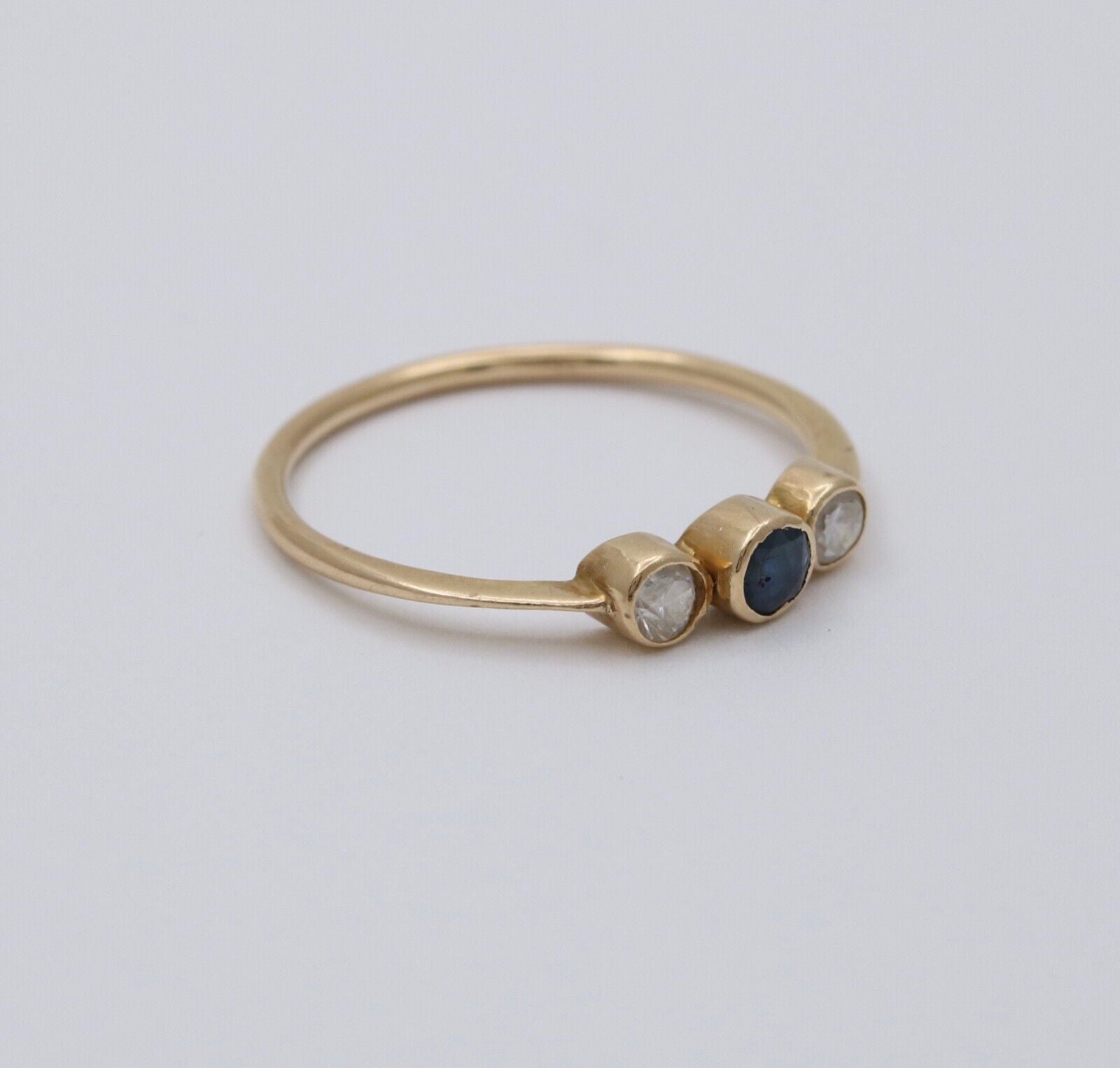 Vintage 14K Yellow Gold Three Stone Sapphire And Paste Ring. Band