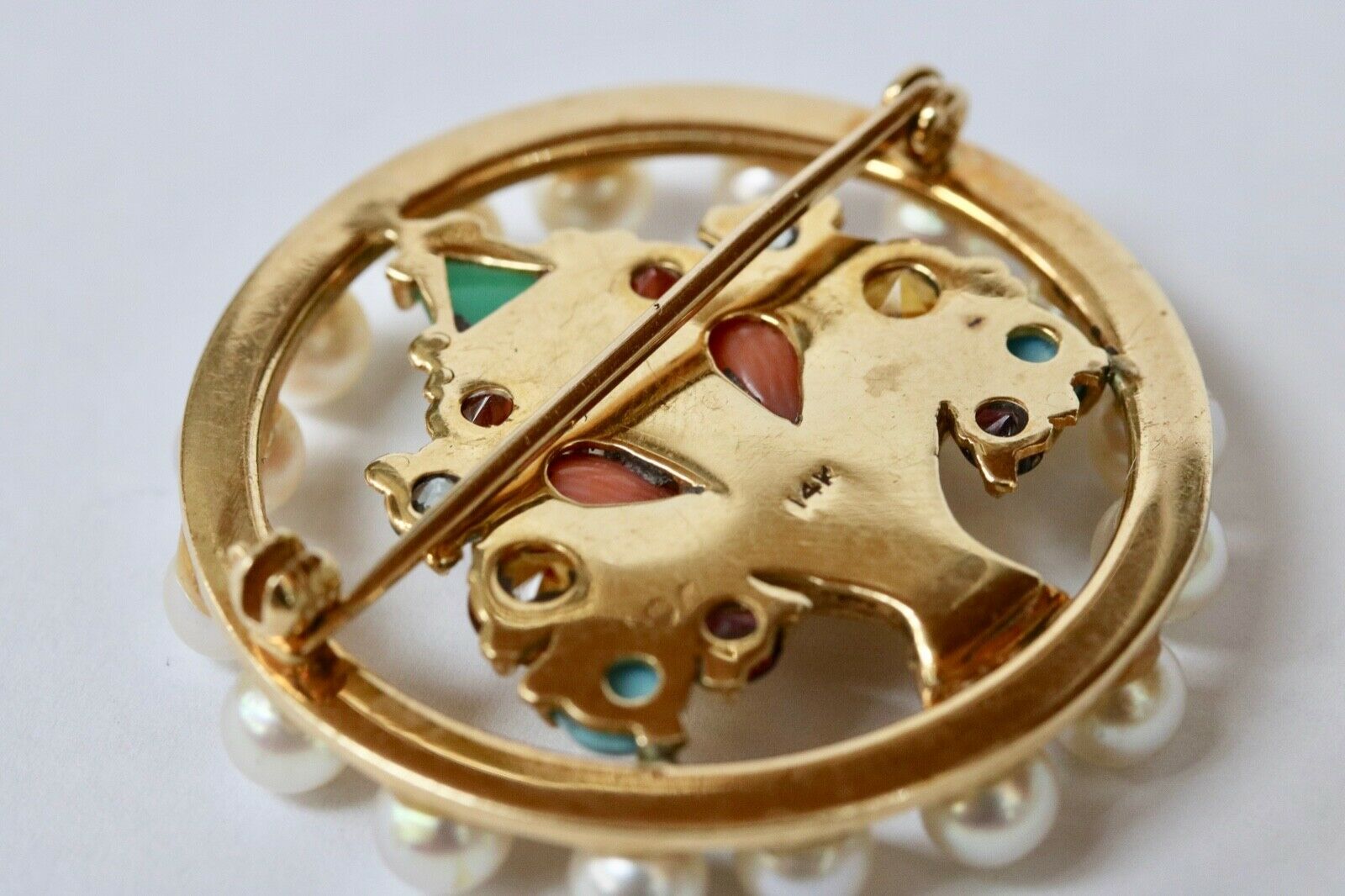 Beautiful Vintage Multi Stone Flower Basket Brooch