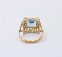 Load image into Gallery viewer, Vintage 10K Yellow Gold Greek Key Solitaire Ring
