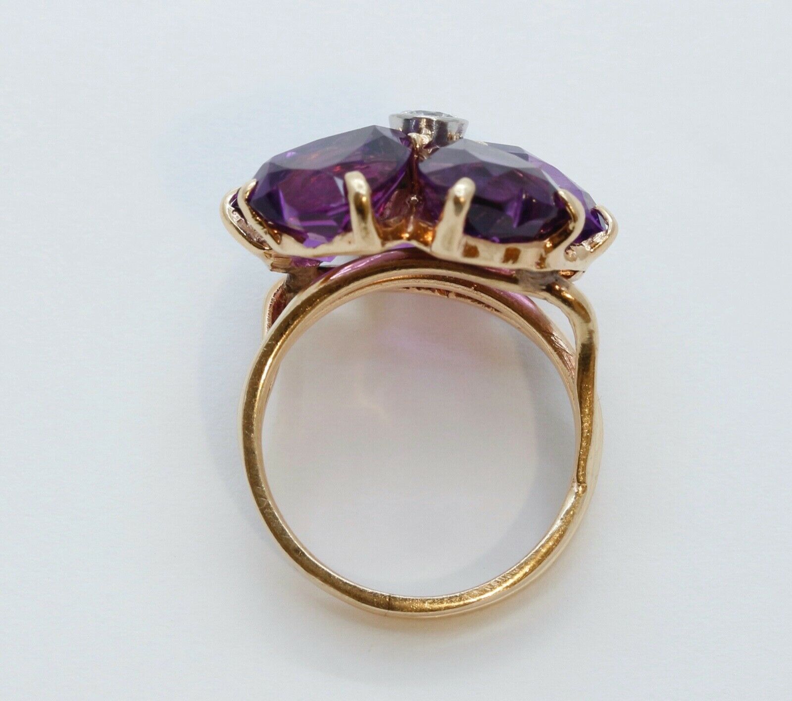 Vintage Siberian Amethyst Hearts Diamond 14K Yellow Gold Ring