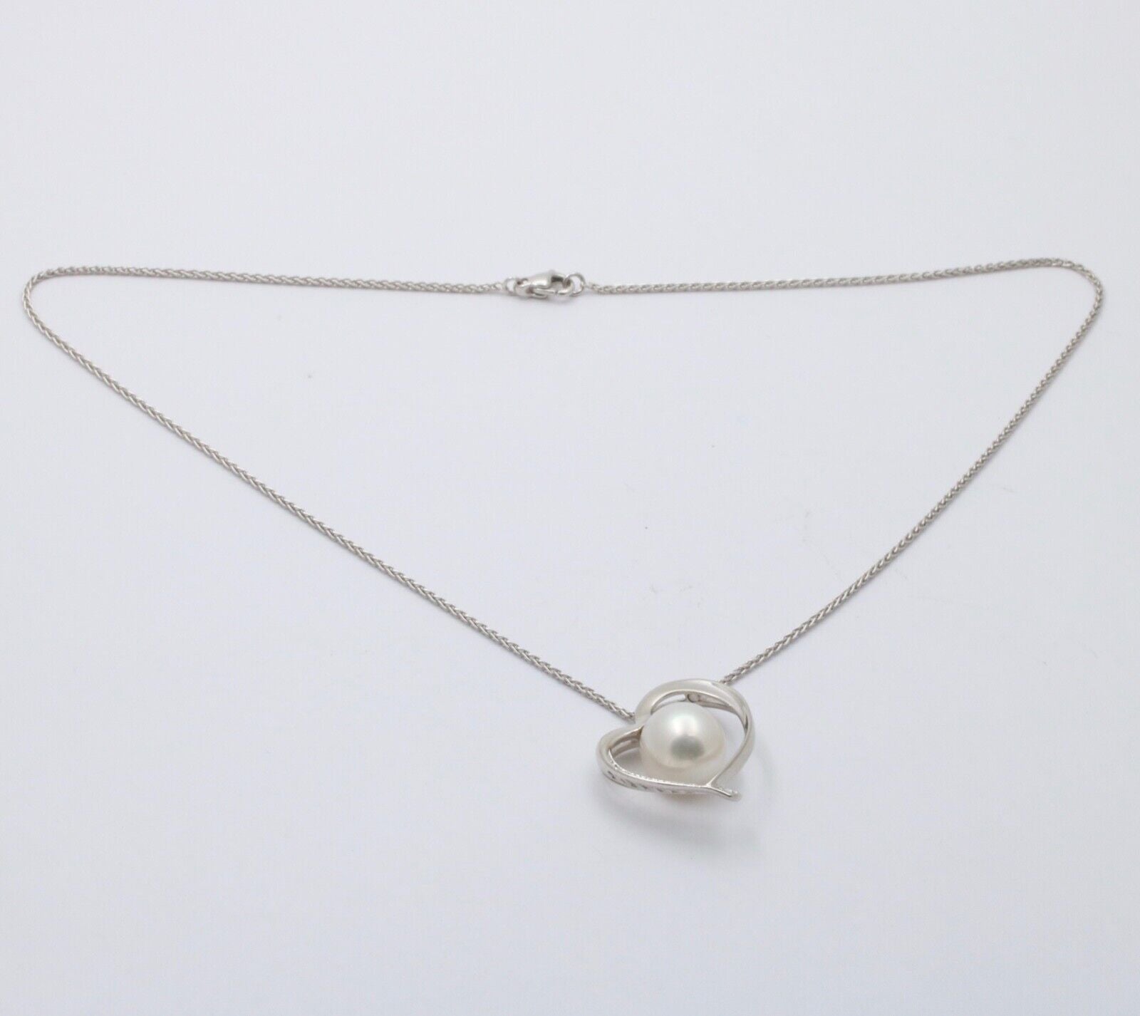 Vintage South Sea Pearl Diamonds 18K White Gold Pendant and Chain
