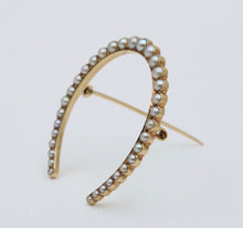 Load image into Gallery viewer, Antique Edwardian 14K Yellow Gold Pearl Horseshoe Brooch
