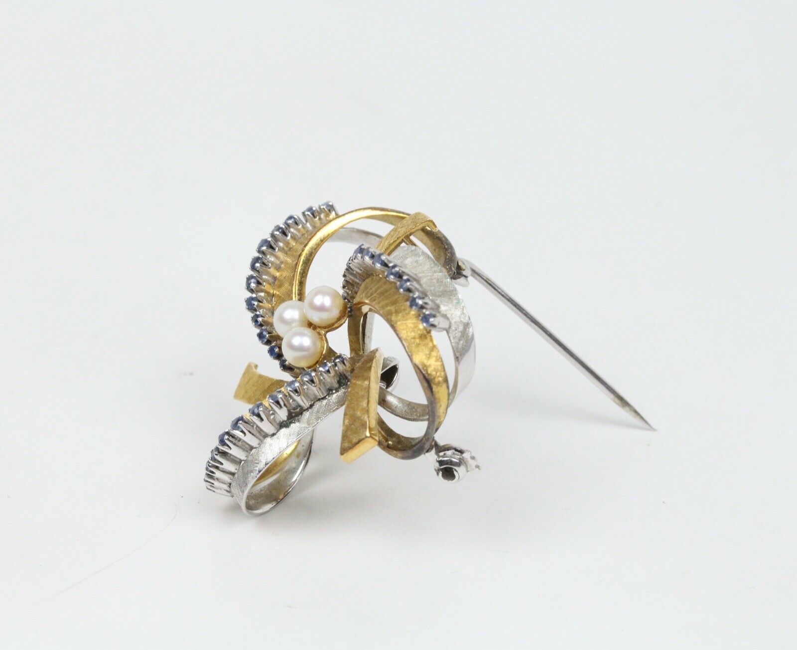 Vintage 18K White Yellow Gold Pearls Sapphires Brooch