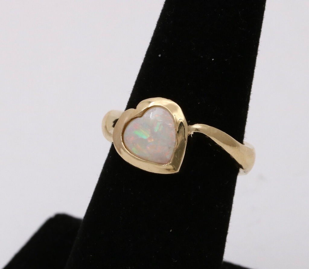Vintage 14K Yellow Gold Heart Opal Ring Band
