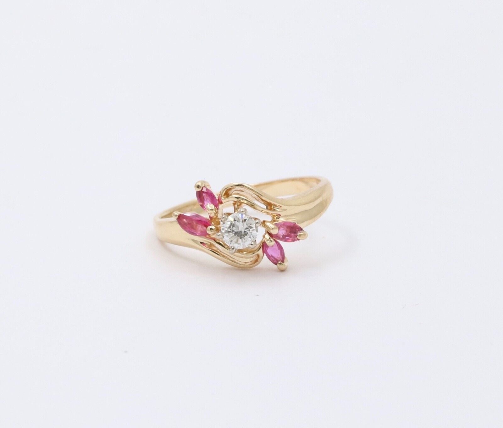 Vintage Retro 1930”s 14K Rose Gold Diamond & Ruby Ring Band.