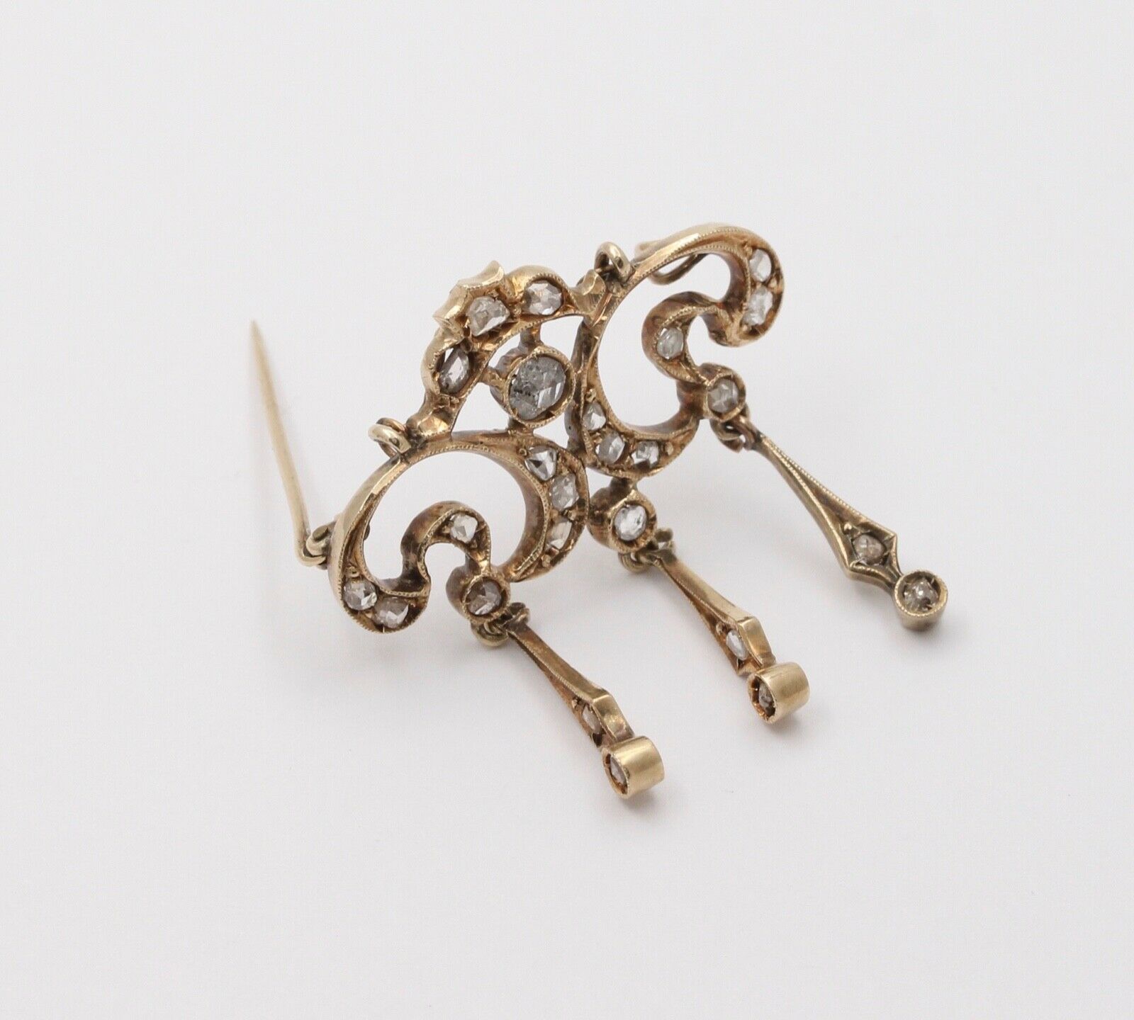 Elegant Victorian Rose Cut Diamonds 14K Yellow Gold Brooch Pendant