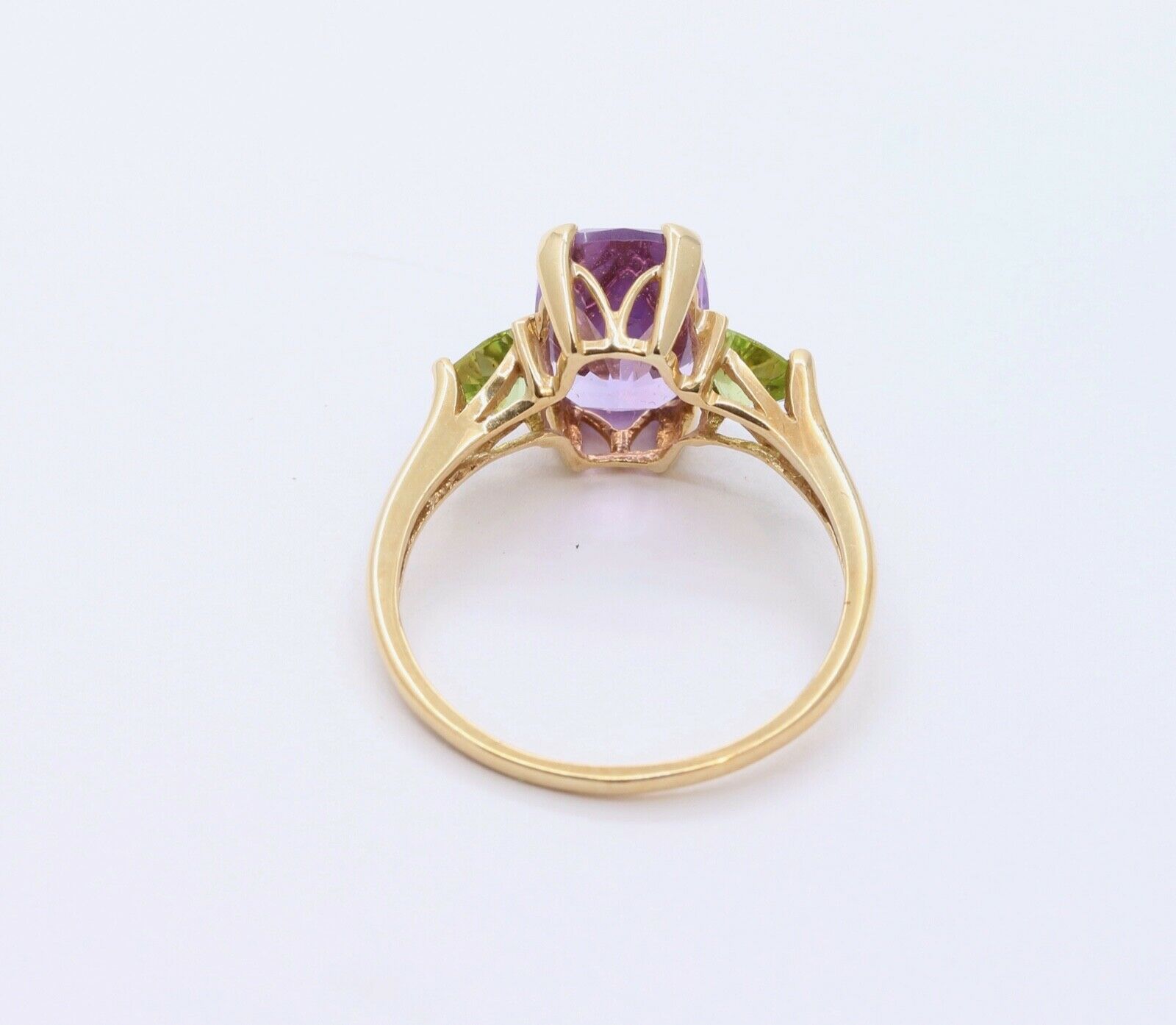 Beautiful Vintage Ladies Amethyst Peridot 14K Yellow Gold Ring
