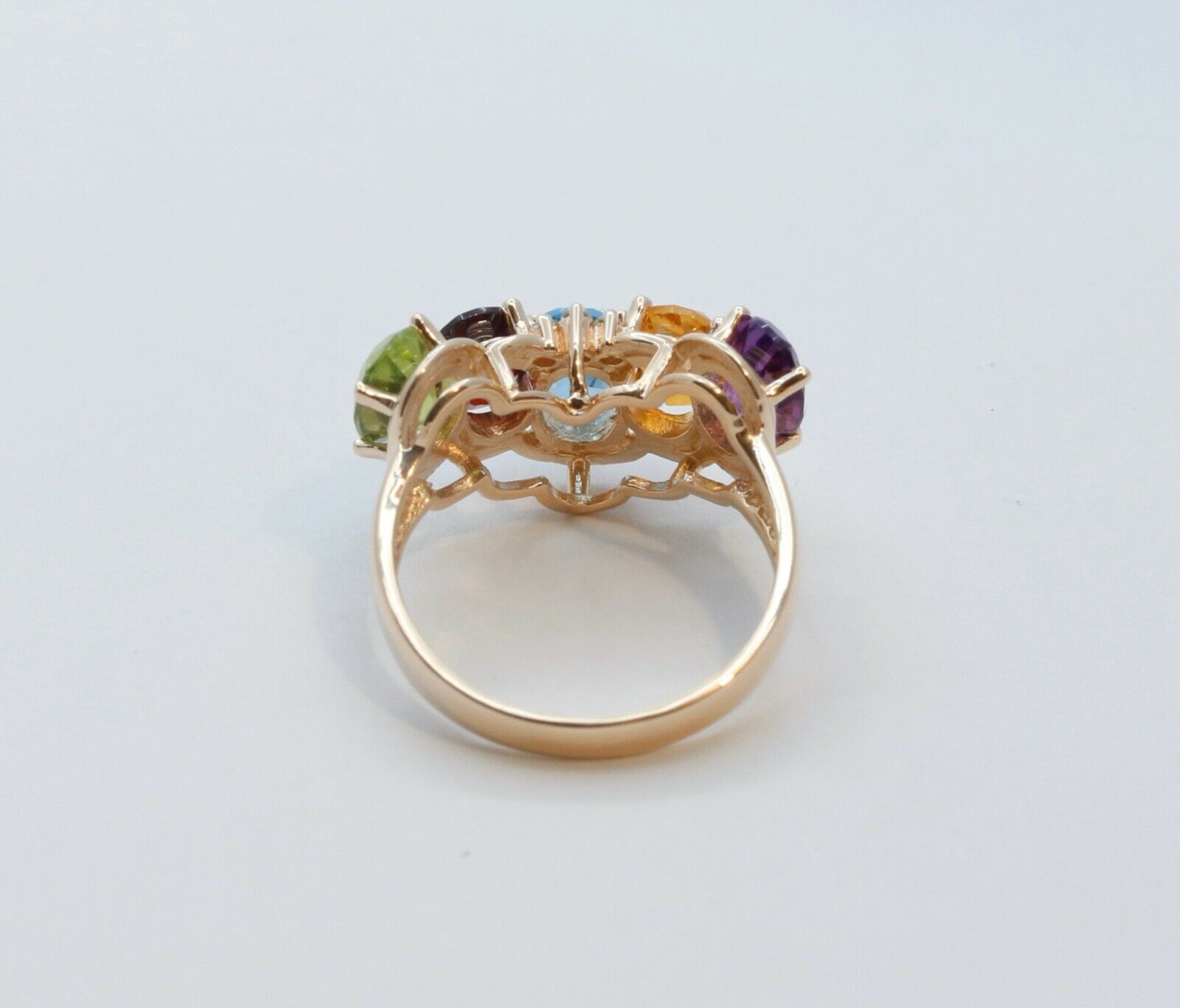 Beautiful Vintage Ladies 14K Yellow Gold Multi Stone Ring