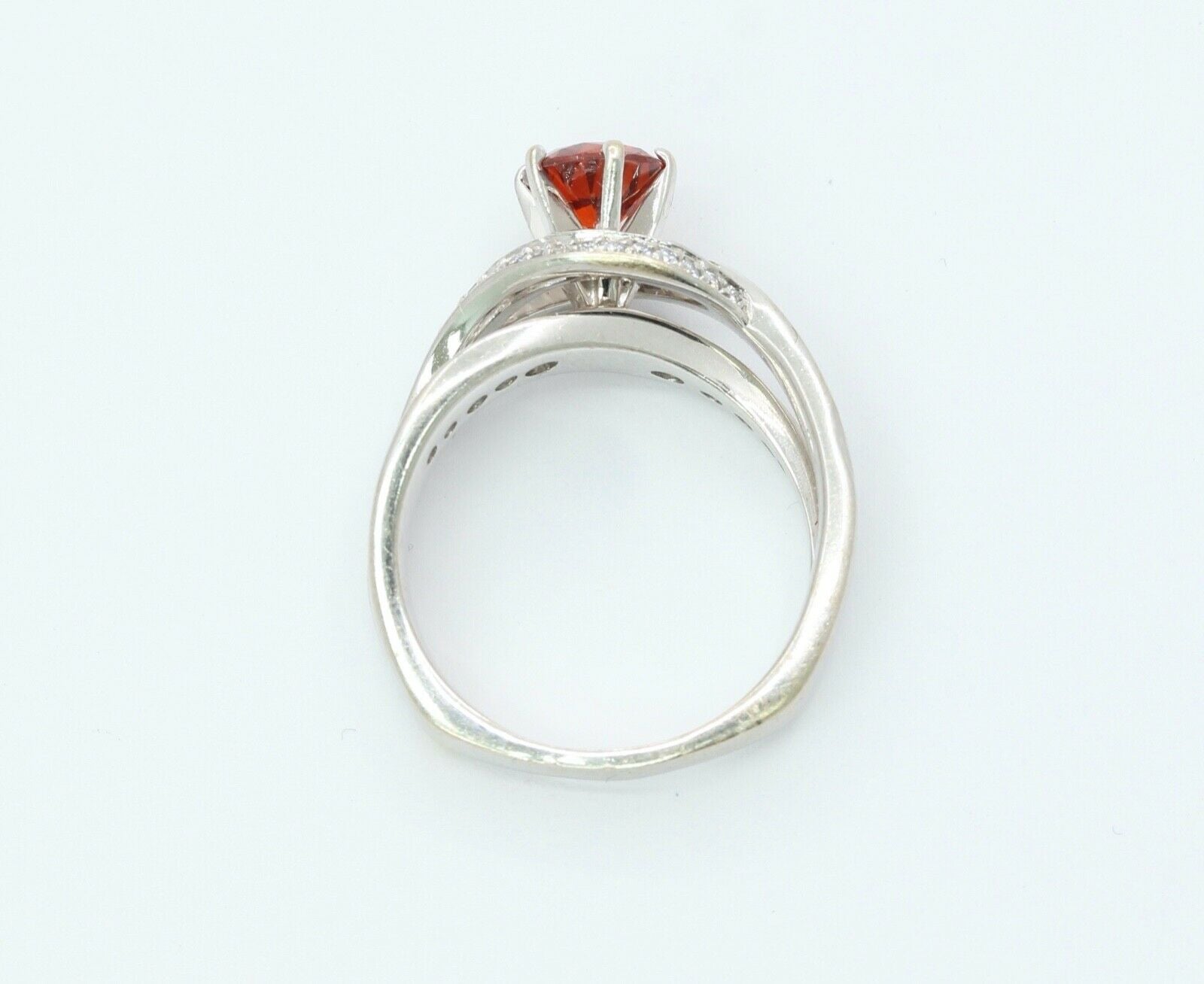 Vintage Ladies Spessartite Garnet Diamonds 18K White Gold Ring