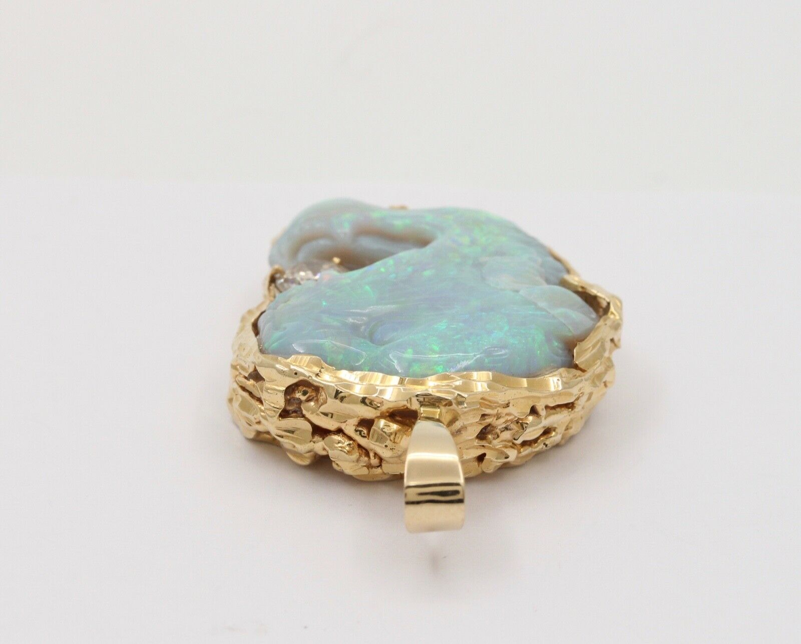 Vintage Carved Panther Large Australian Opal Held 1.0 carats round cut diamond P