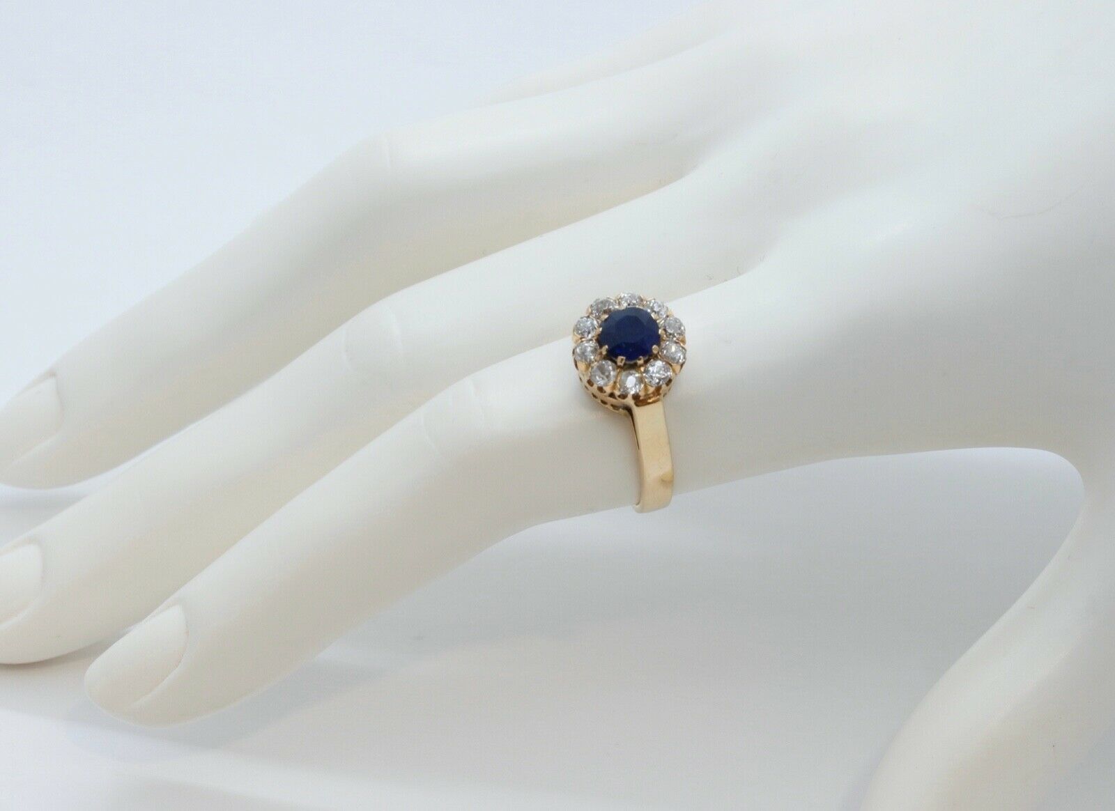 Beautiful Victorian Blue Sapphire Old Miner Cut Diamonds 18K Yellow Gold Ring