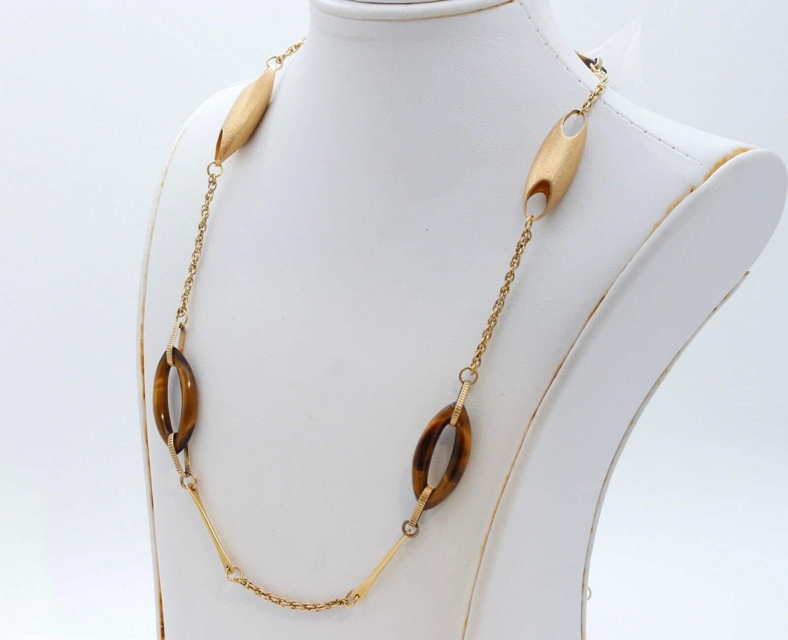 Rare and Unique Tiger Eye 18K Yellow Gold Necklace