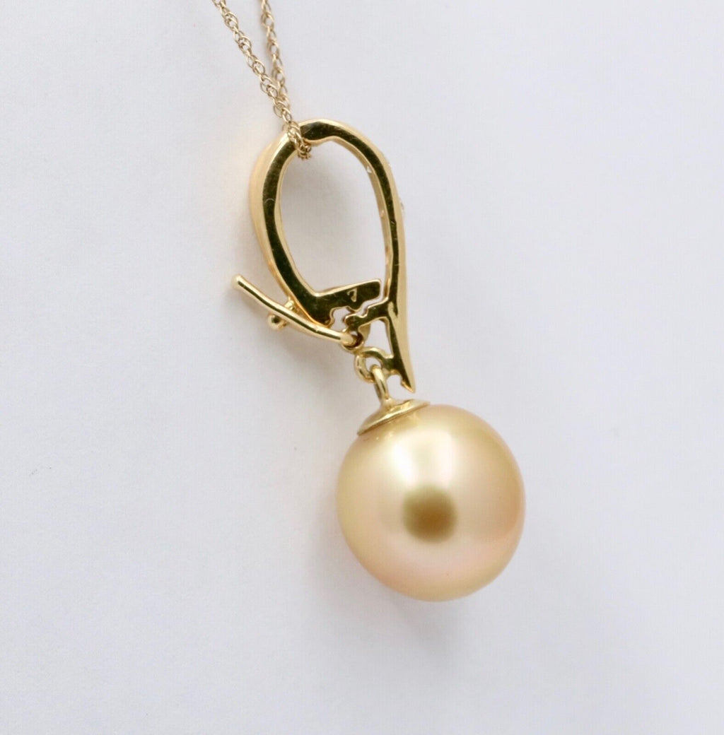 Vintage 18K Yellow Gold South Sea Golden Pearl Diamond Pendant, Necklace