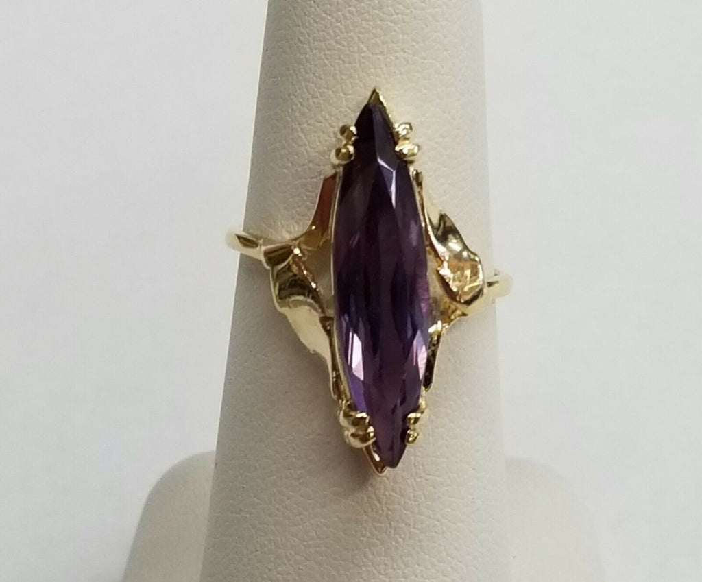 Vintage Ladies 14K Yellow Gold Bypass Iolite Ring