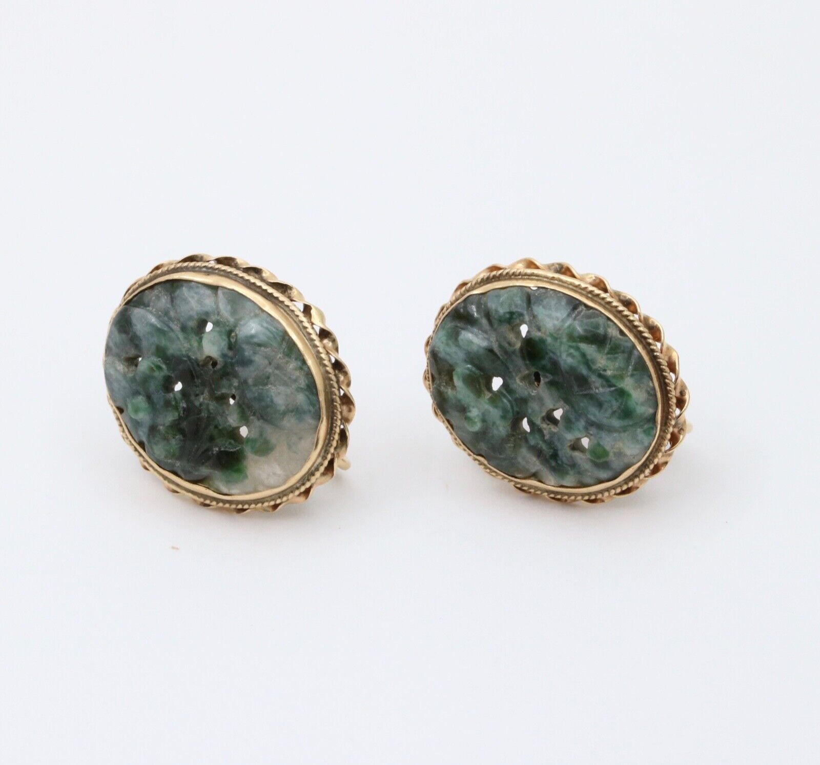 Vintage Carved Jade Flowers 14K Yellow Gold Earrings