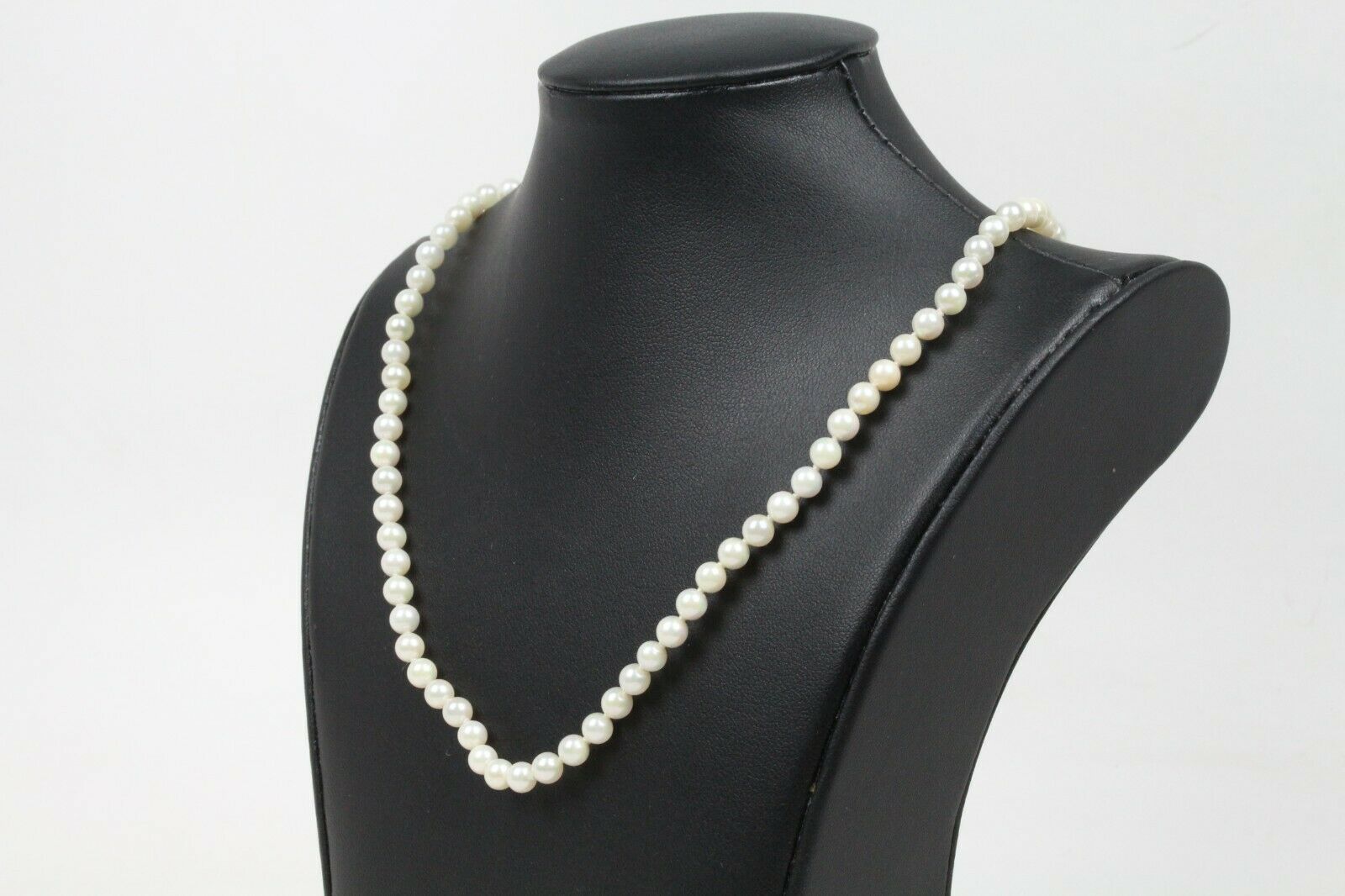 Vintage 14K Yellow Gold Pearl Strand Necklace