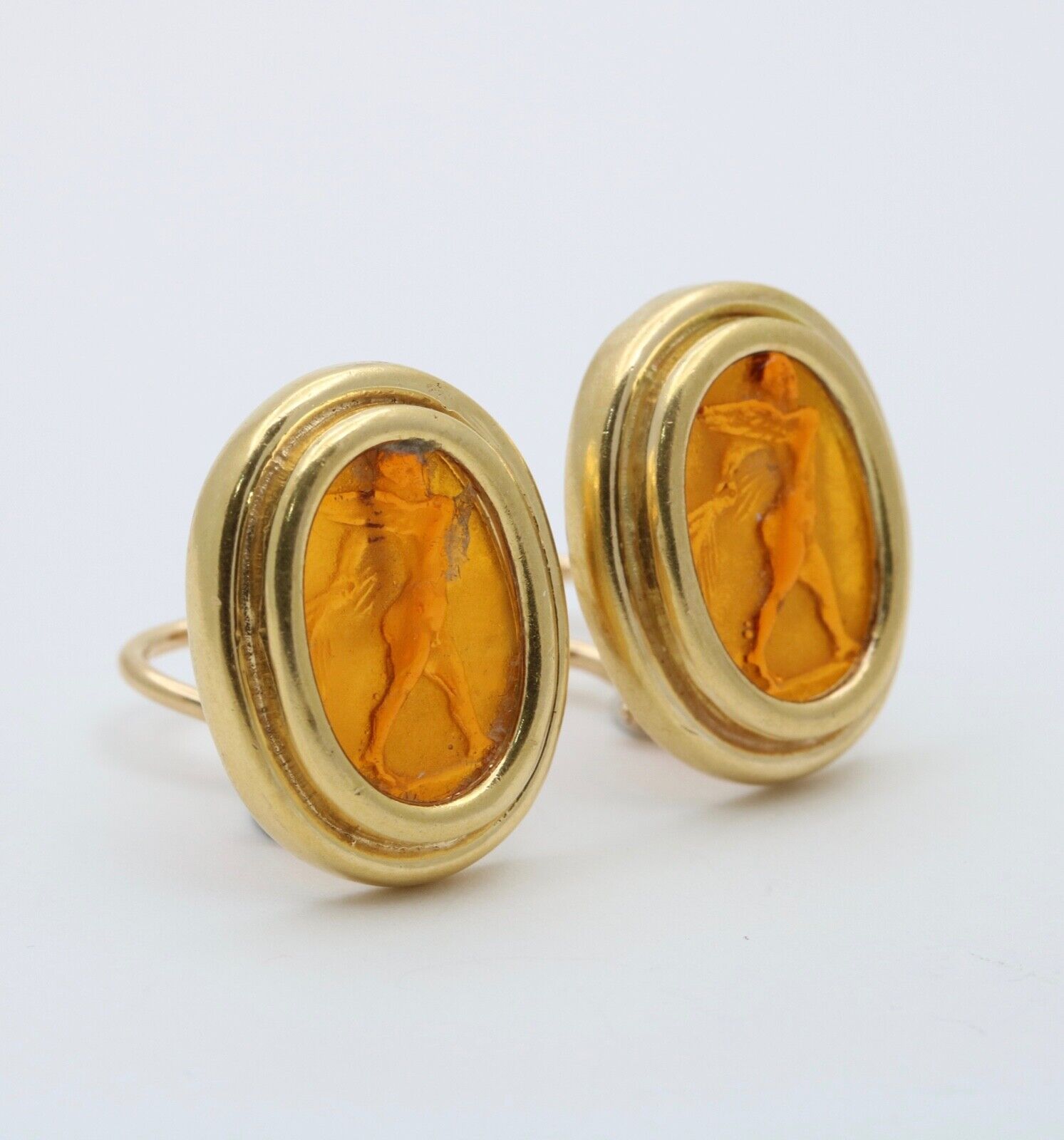 Timeless Art glass 18K Yellow Gold Clip Earrings