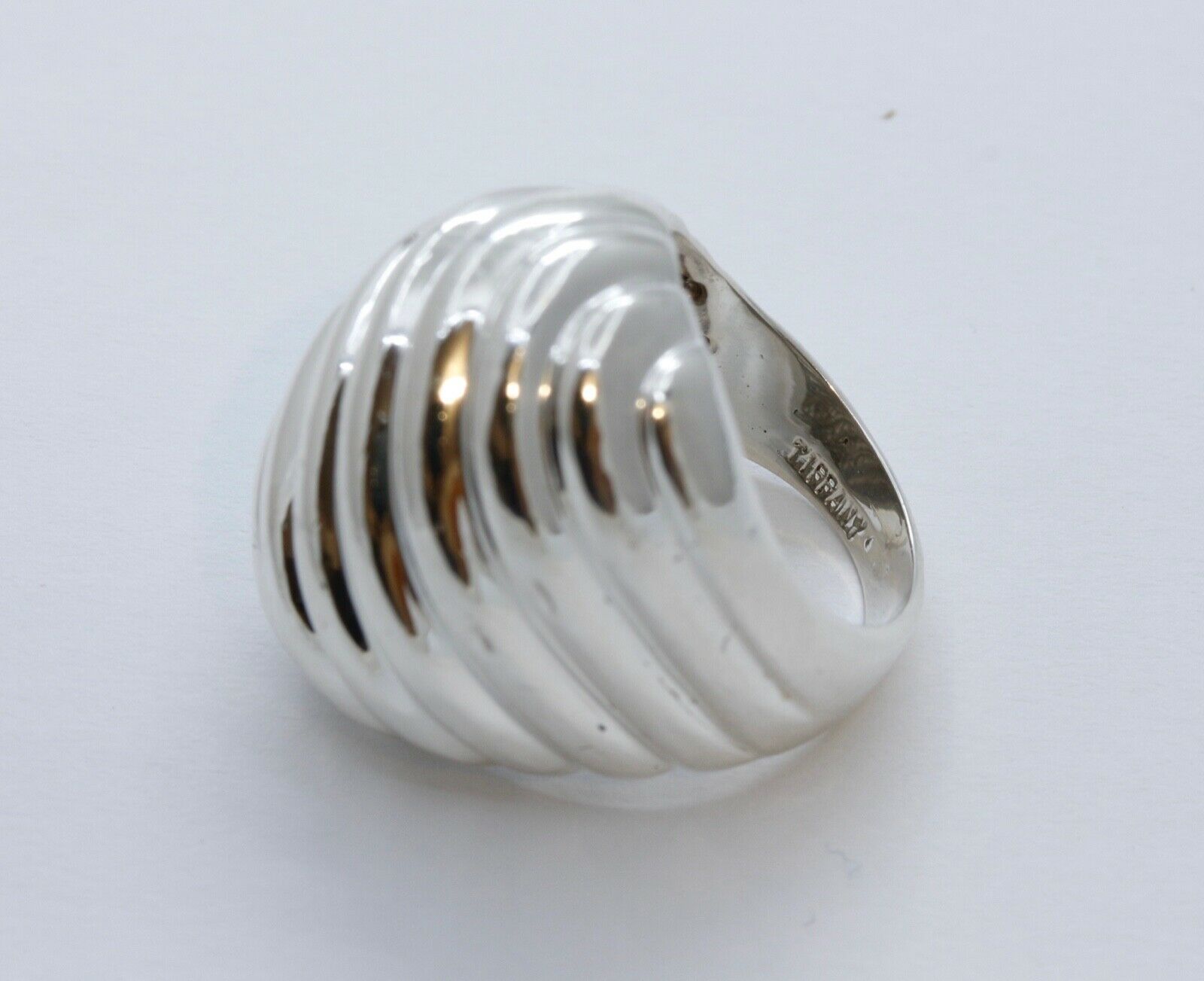 Vintage Tiffany and Co. Scallop Ring 925 Sterling Silver