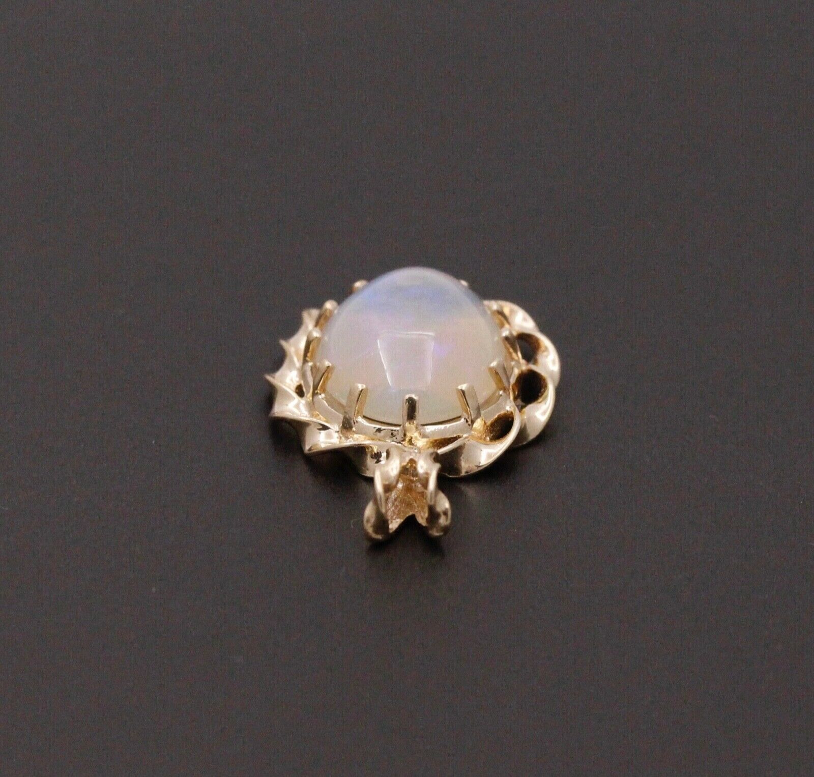 Vintage Translucent Opal 14K Yellow Gold Pendant