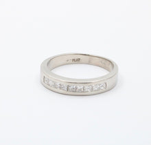 Load image into Gallery viewer, Vintage Men&#39;s Diamonds Platinum Ring Band
