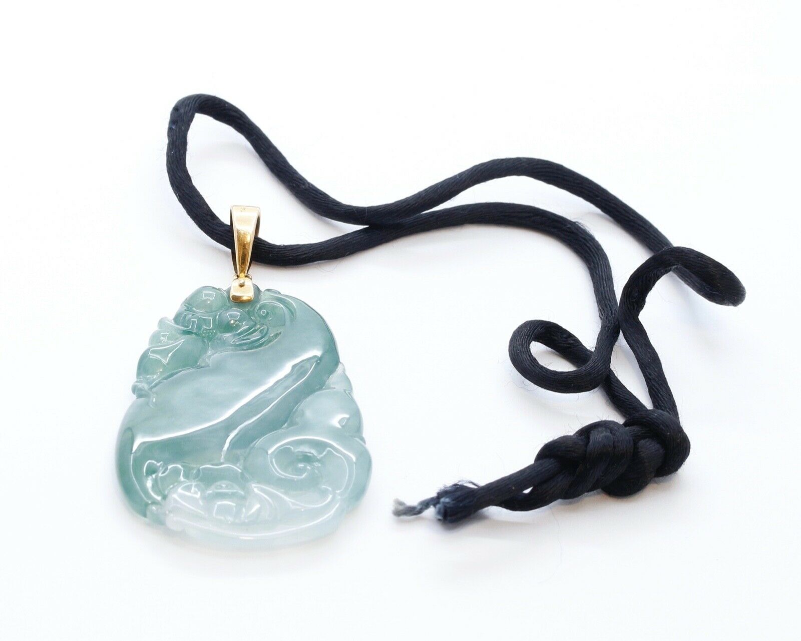 Vintage Jade 14K Yellow Gold Pendant