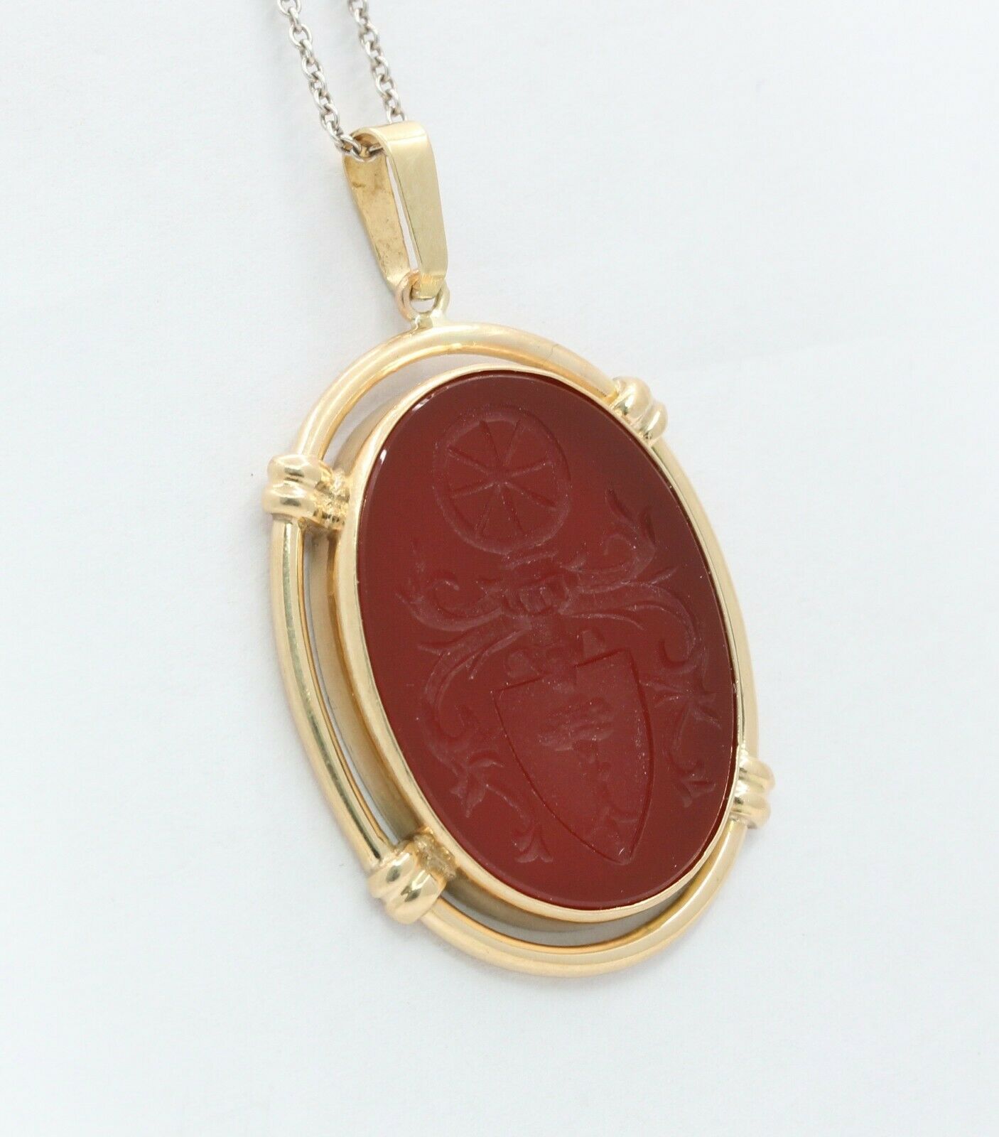 Vintage 14K Yellow Gold Carved Sigil Carnelian Chalcedony Pendant