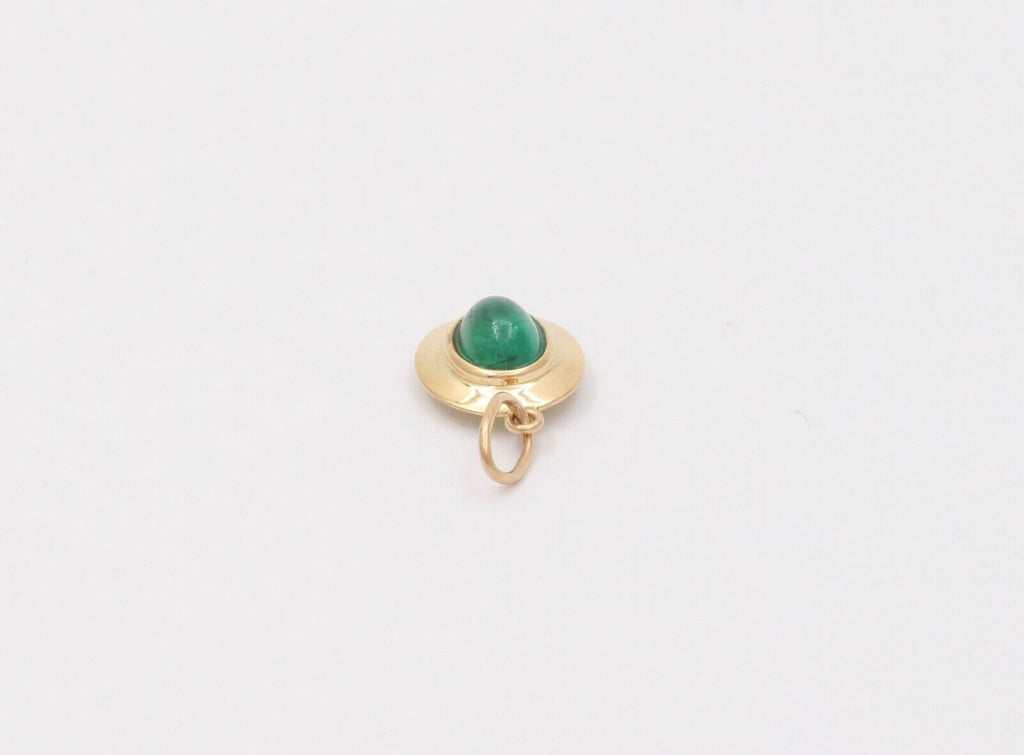 Beautiful Emerald 18K Yellow Gold Pendant