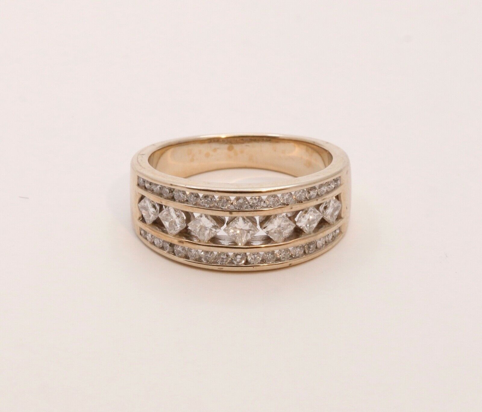 Vintage Ladies Diamonds 14K Yellow Gold Wedding Band