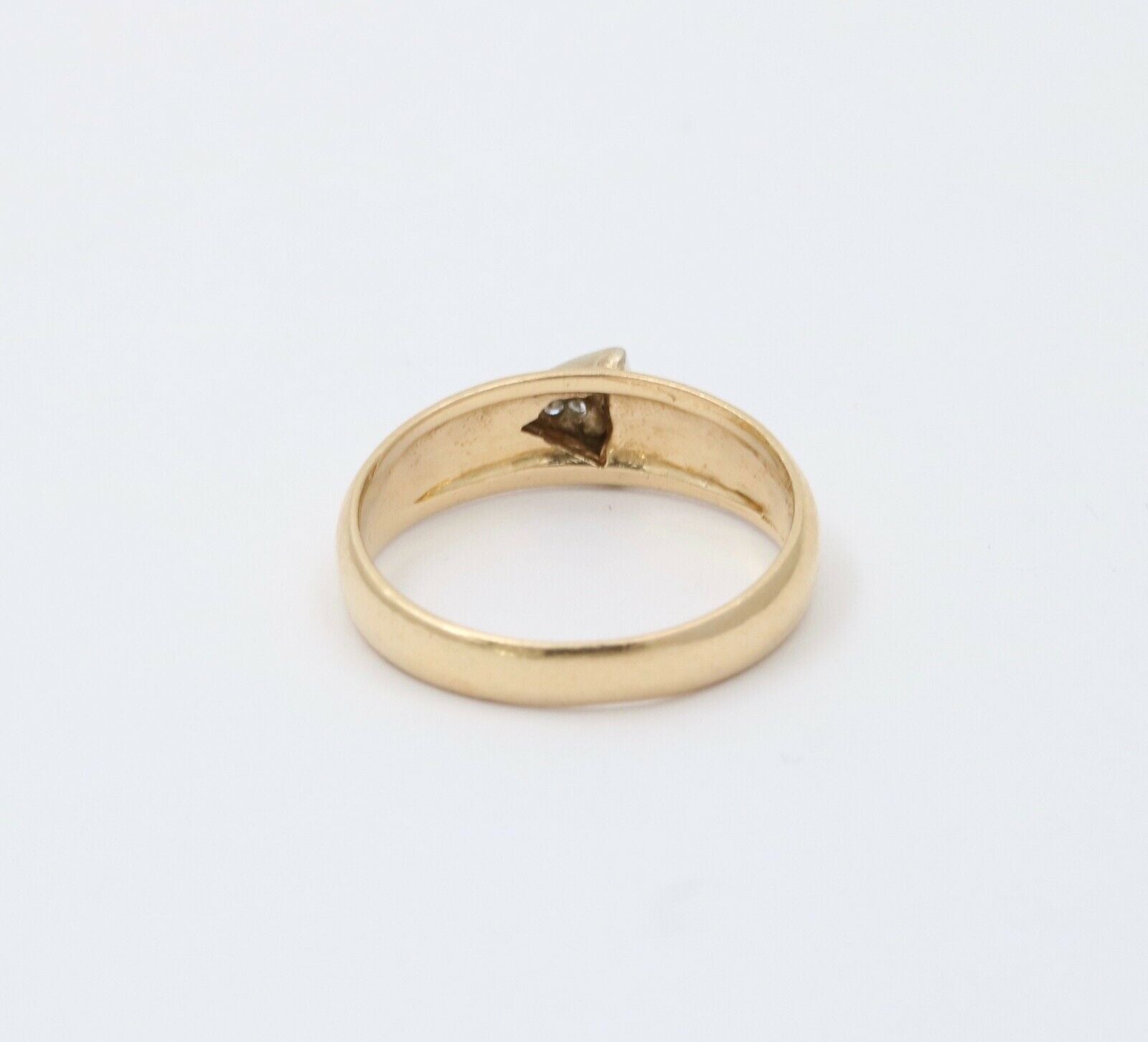 Vintage Geometric Triangle Diamonds 14K Yellow Gold Ring