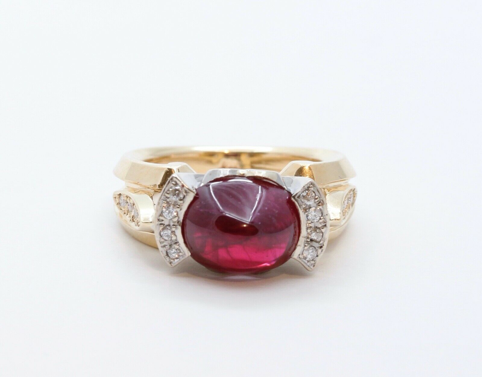 Beautiful Ladies Cabochon Ruby Diamonds Yellow White Gold Ring