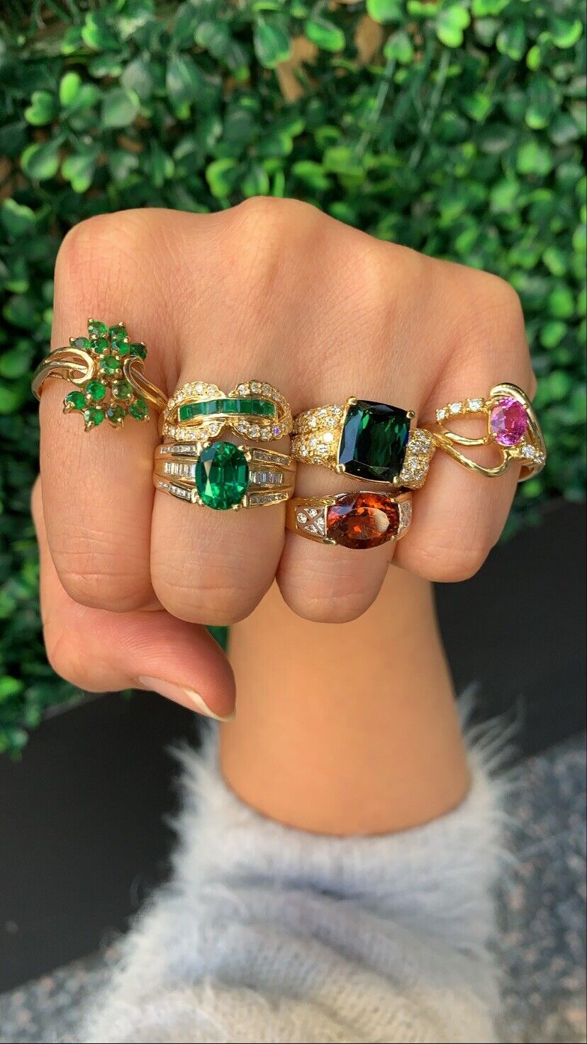 Vintage 4.35 carats Green Tourmaline 18K Gold Pave Diamond Ring