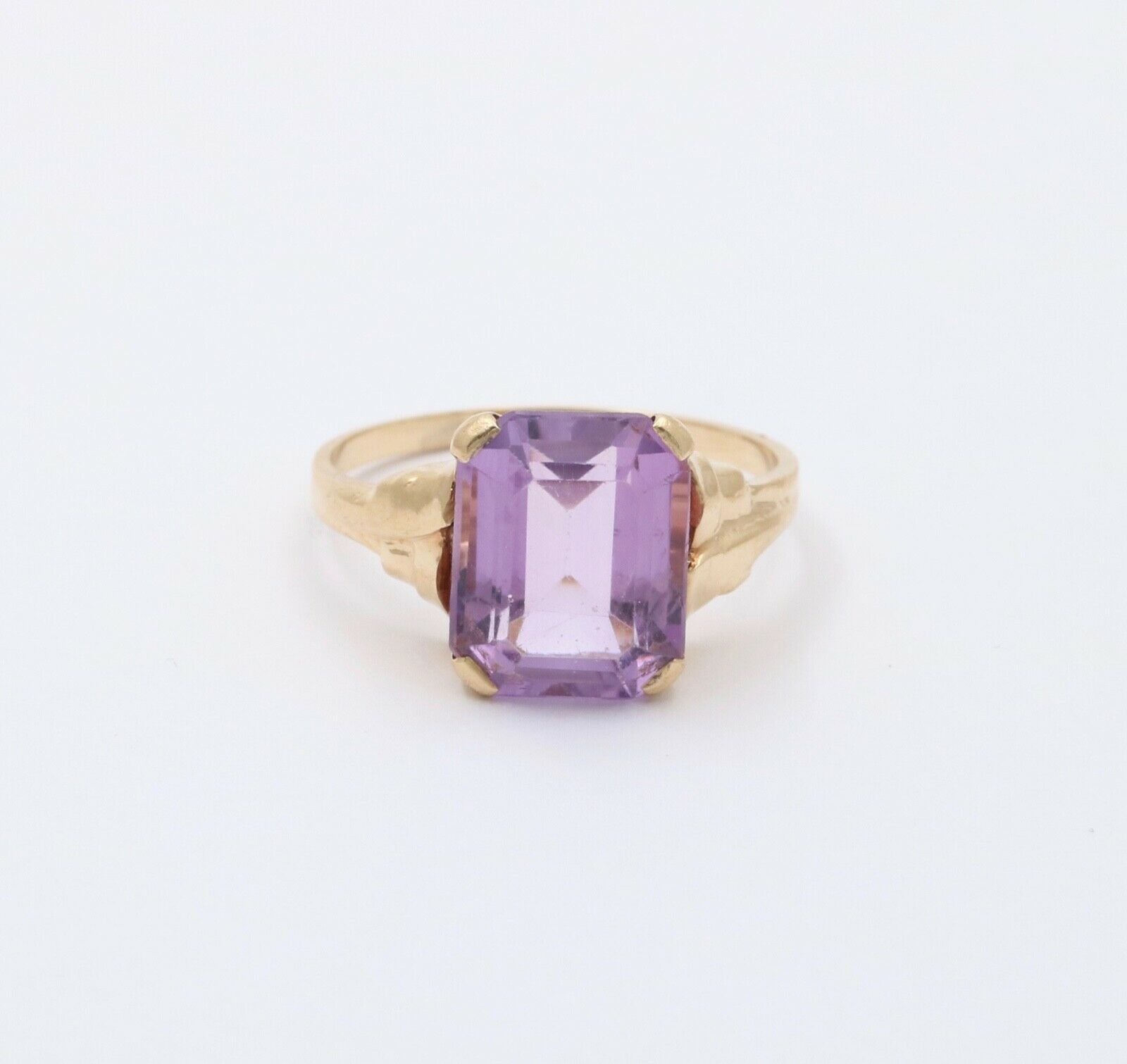 Vintage 14K Yellow Gold Amethyst Solitaire Ring , February Birthstone