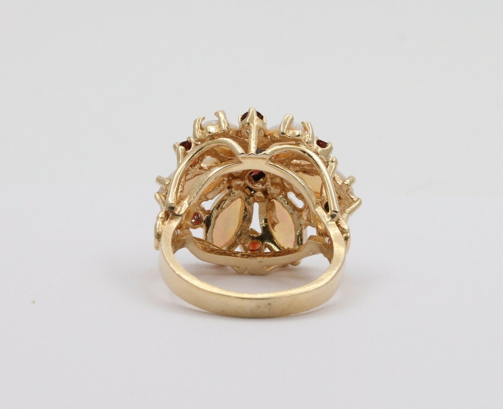 Vintage 14K Yellow Gold Floral Opal Garnet Ring