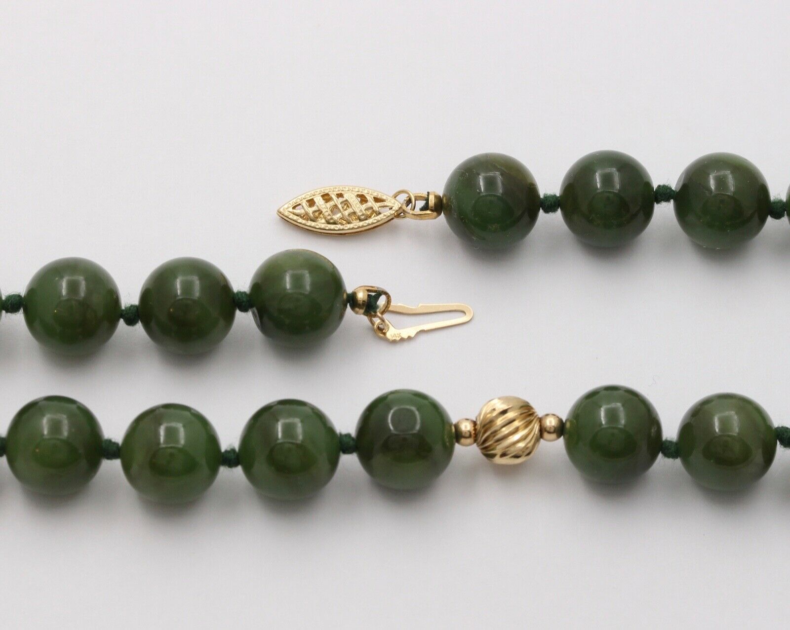 Vintage Spinach Jade Beaded 14K Yellow Gold Necklace