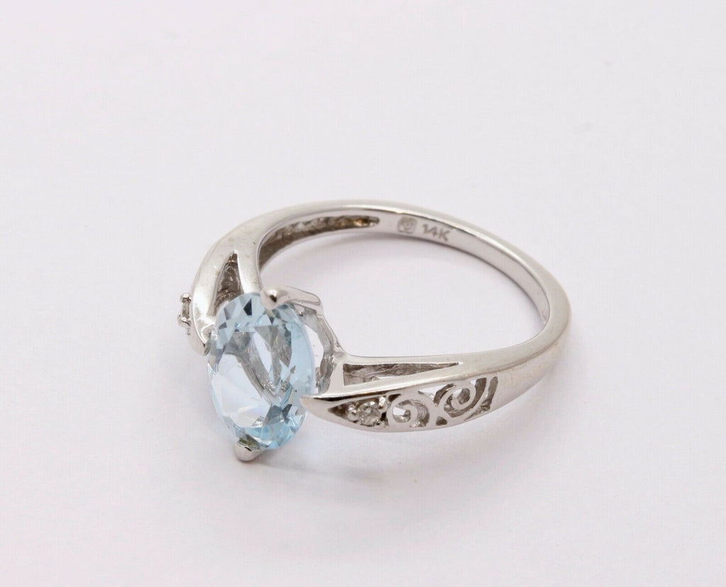 Vintage Ladies Natural Aquamarine Diamonds 14K White Gold Ring
