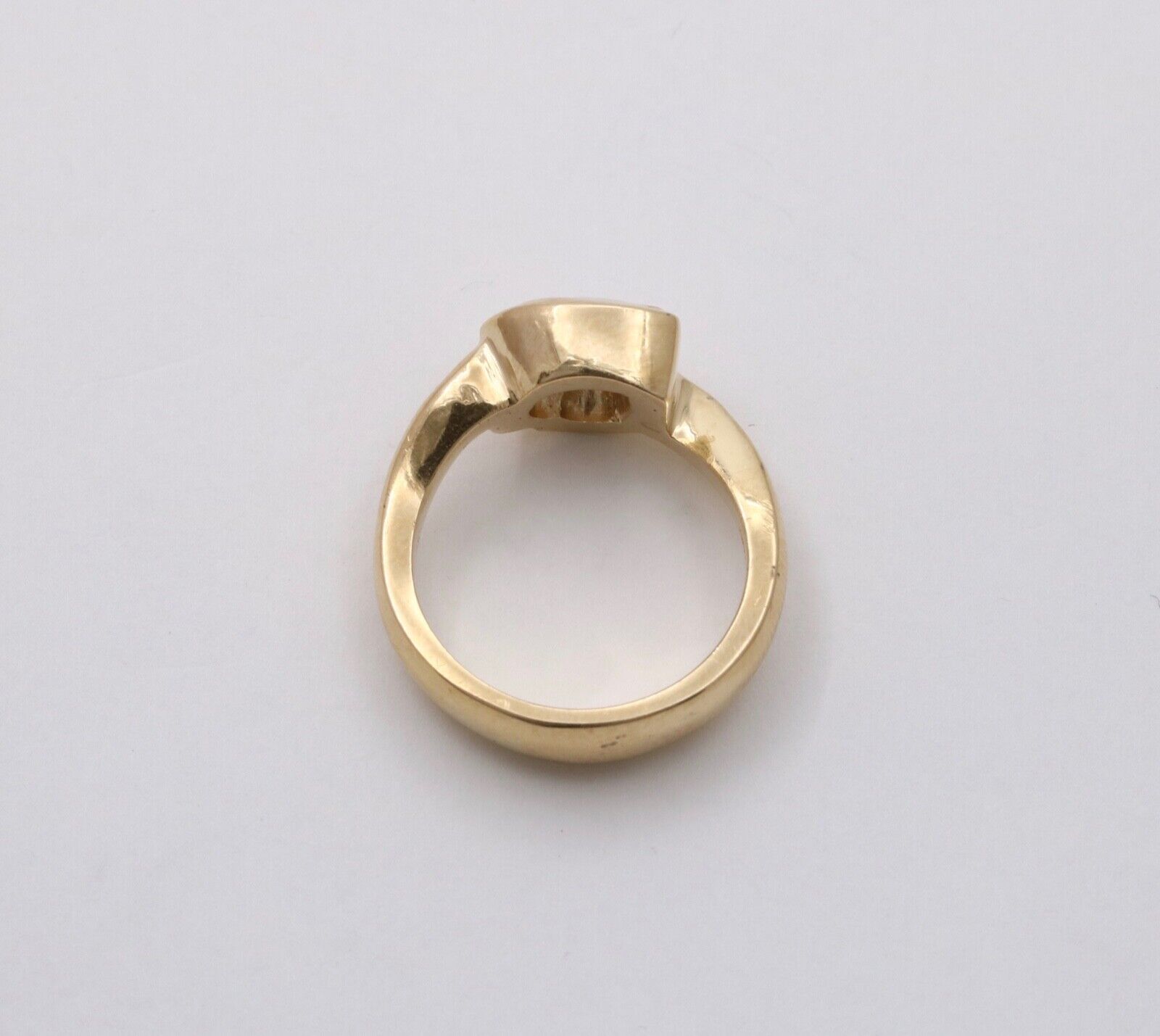 Vintage 14K Yellow Gold Heart Opal Ring Band