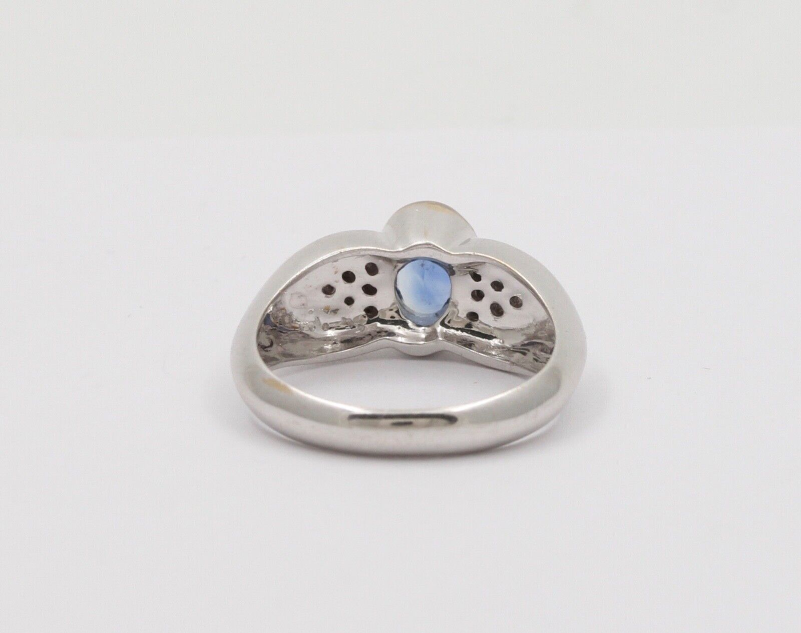 Vintage 18K White Gold Sapphire & Diamond Ring